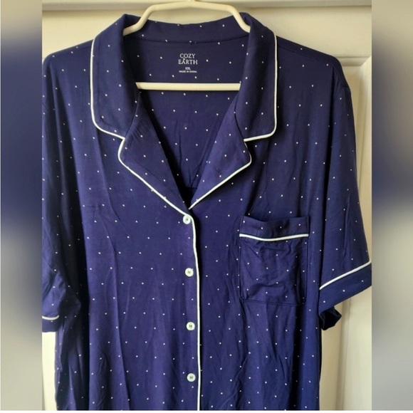 NWT Cozy Earth Pajama Set - Picture 3 of 3